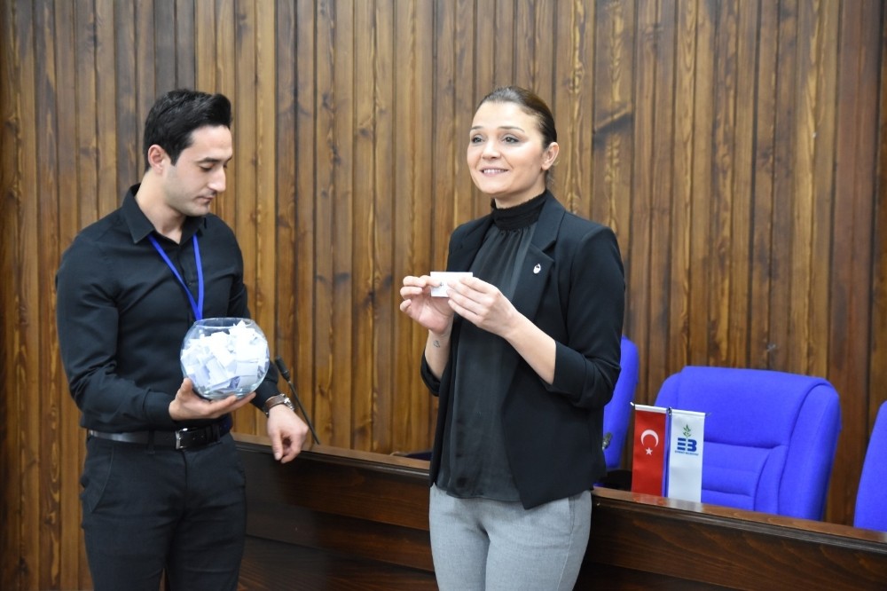 Edremit Belediyesi’nden robotik kodlama eğitimi 