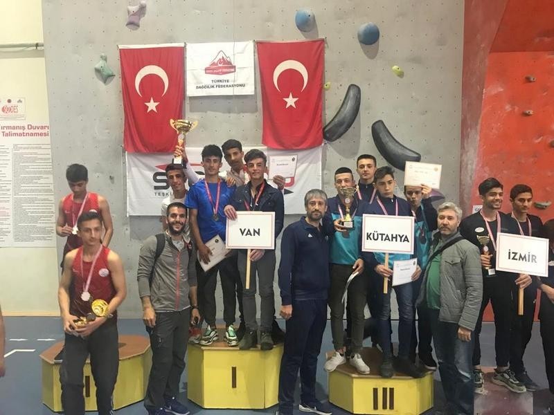Edremit Evliya Çelebi Lisesinden büyük başarı 