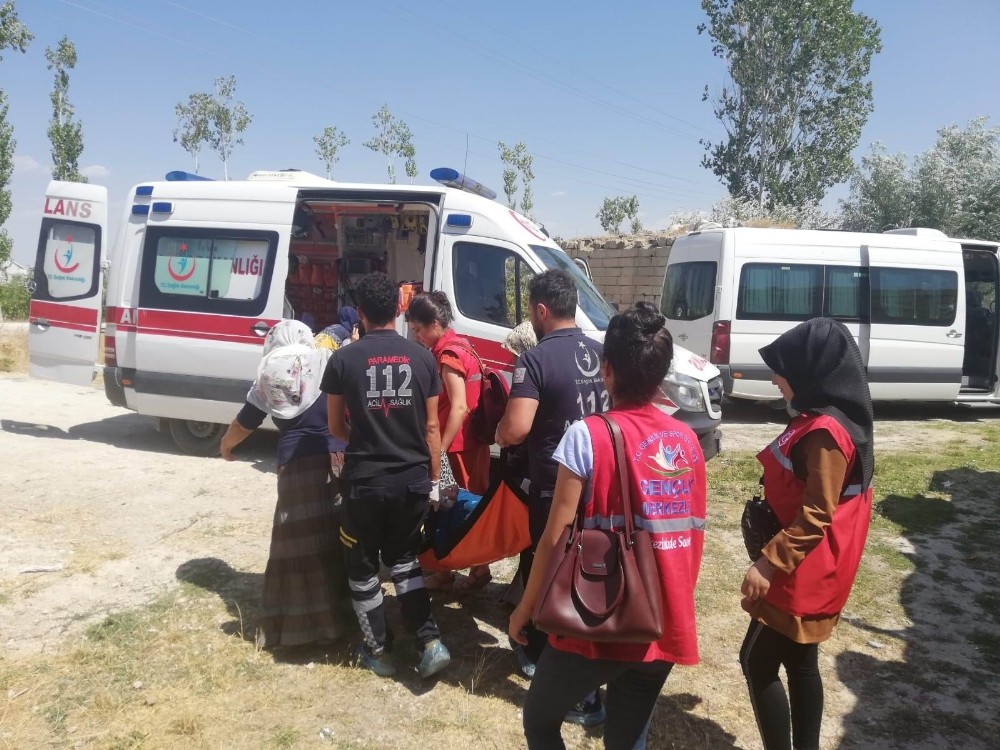 Edremit Gençlik Merkezi liderlerinden anlamlı davranış 