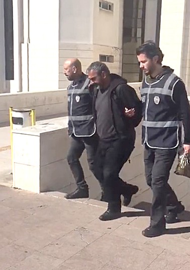 Edremit’te cinayet şüphelisi tutuklandı 
