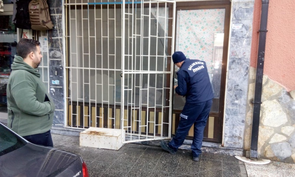 Edremit’te itfaiye ekipleri mahsur kalan hayvanları kurtardı 