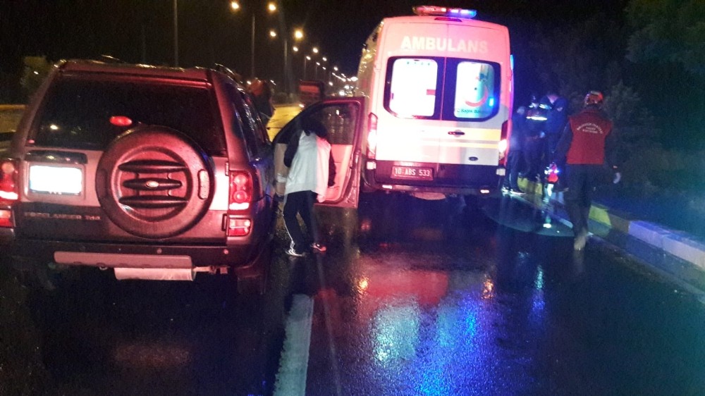 Edremit’te kaza: 2 yaralı 