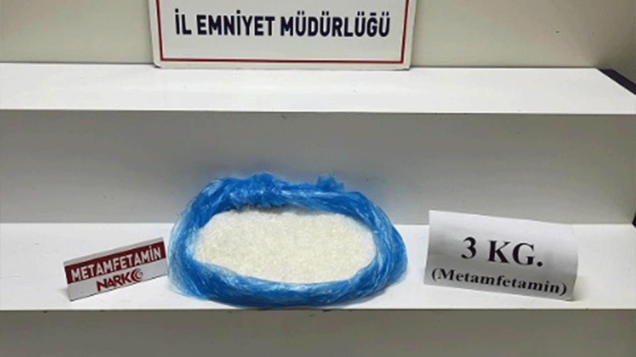 Edremit’te zehir tacirlerine darbe! 3 kilo metamfetamin yakalandı