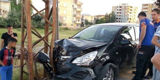 Van’da trafik kazası: 2 yaralı