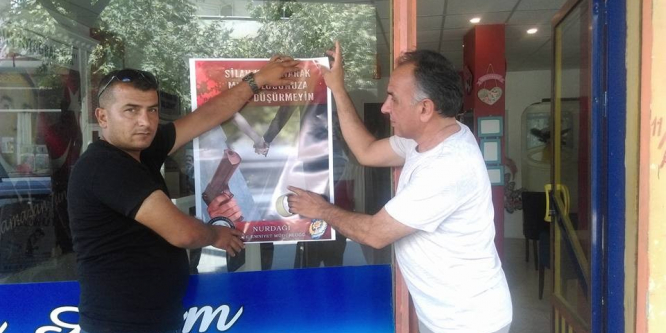Polisten düğün magandalarına afişli uyardı