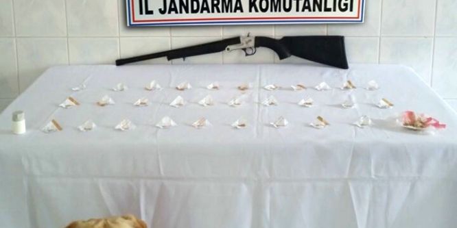 Jandarma'dan zehir tacirlerine operasyon