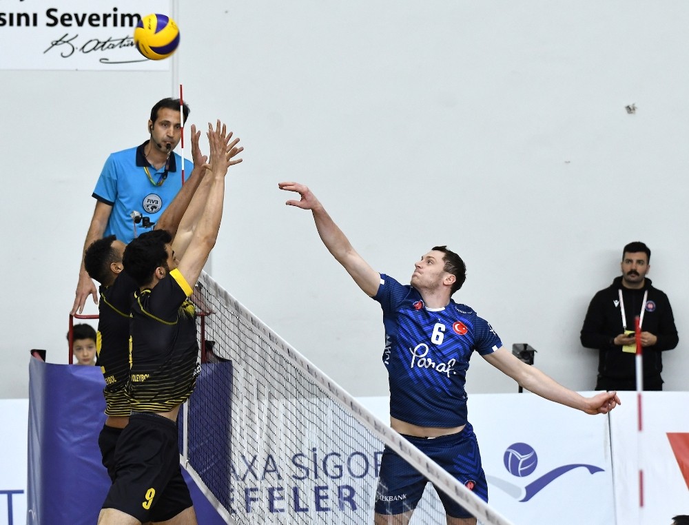Efeler Ligi: Sorgun Belediye: 1 - Halkbank Ankara: 3 