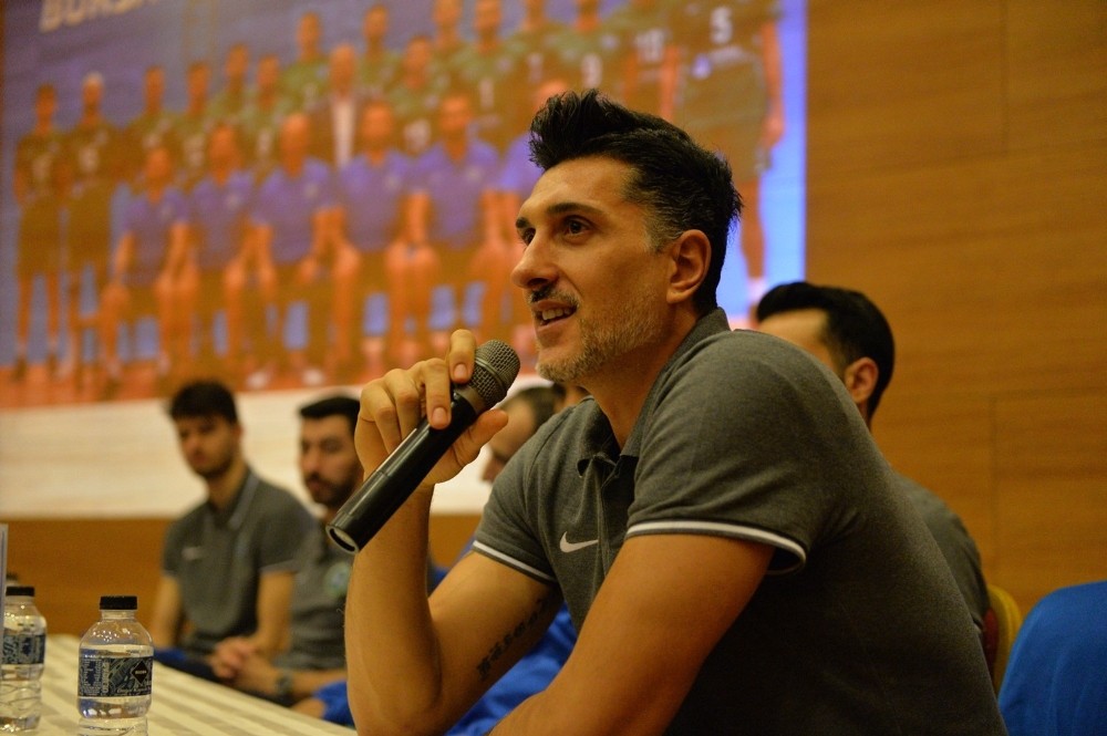 Efeler tecrübelerini aktardı 