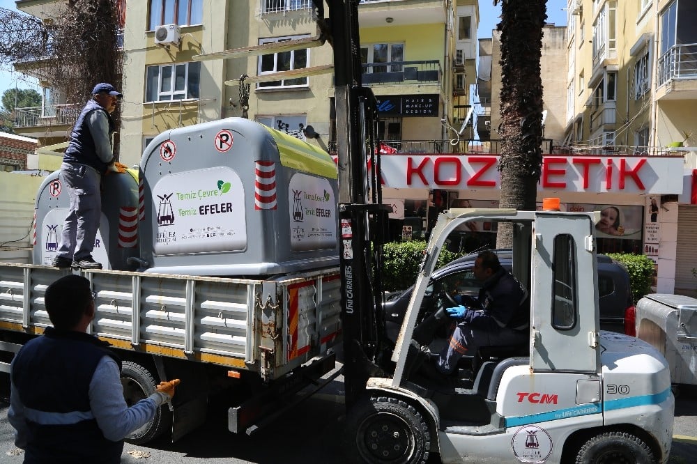Efeler’de çöp konteynerleri yenileniyor 