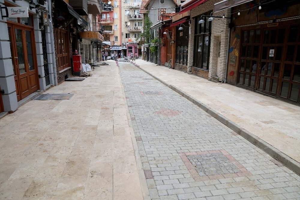 Efeler’de üst yapı çalışmaları devam ediyor 