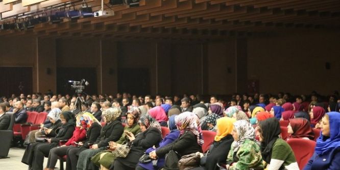 Şehitler için anma programı yapıldı