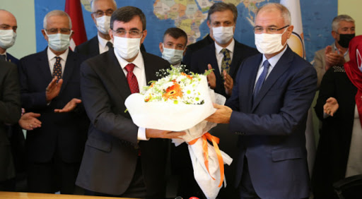 Efgan Ala yeniden aktif görevde