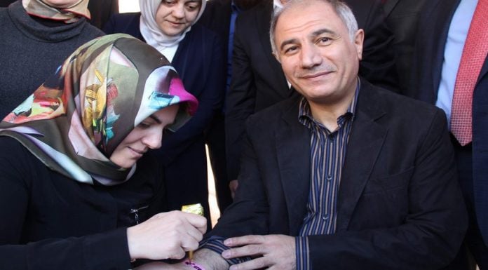 Efkan Ala dövme yaptırdı!