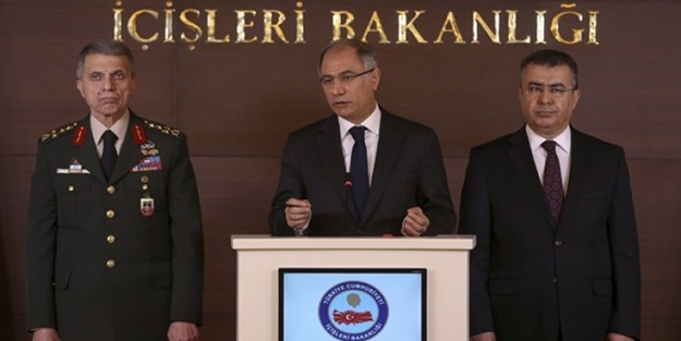 Efkan Ala: Türkiye'ye girişleri yasaklandı