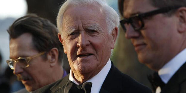 Efsane romancı John Le Carre yaşamını yitirdi