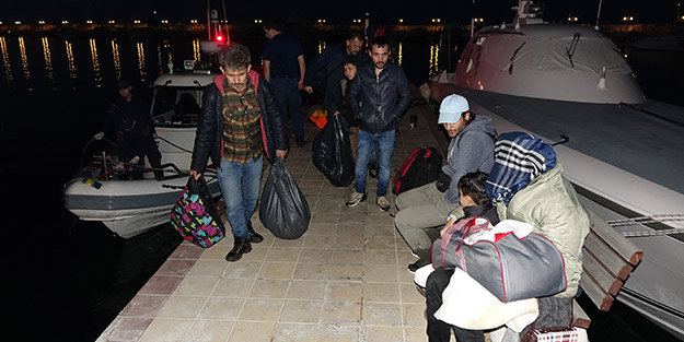Ege Denizi'nde 29 düzensiz göçmen yakalandı