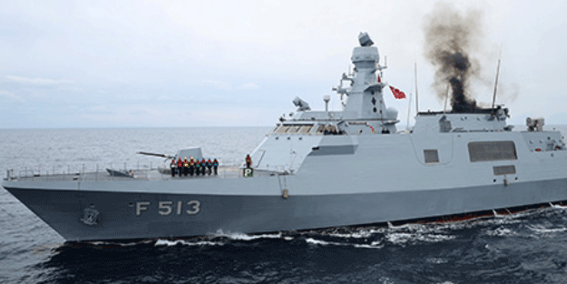 Ege'de hareketli saatler! Deniz Kuıvvetleri'nden nokta atışı!