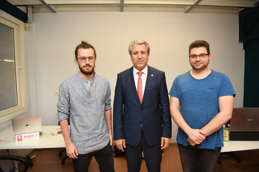 Ege Teknoparklı girişimcinin geliştirdiği oyun en çok indirilen oyun oldu 