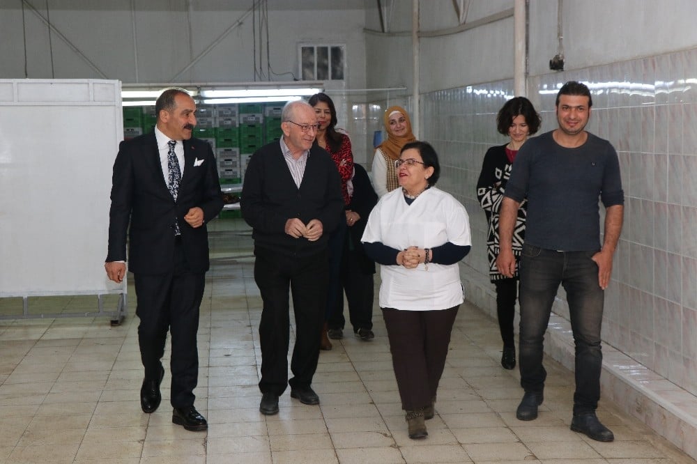 Ege Yaş Meyve Sebze İhracatçıları Birliği üye ilişkileri ekibi kurdu 