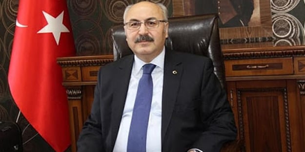 6.8 şiddetindeki depremin ardından İzmir Valisi Köşger'den açıklama
