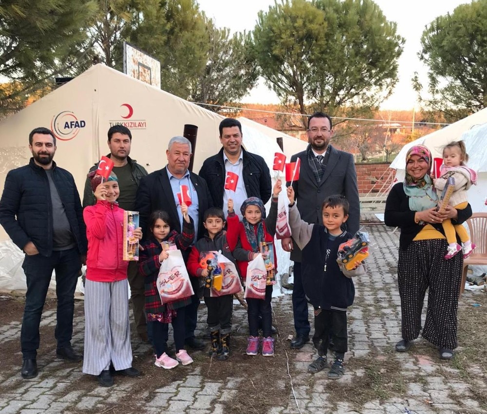 EGEİD’ten deprem bölgesine moral ziyareti 