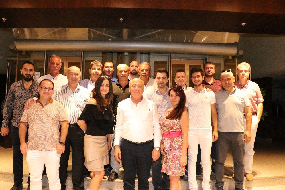 Egeli mobilyacılar, İtalyan mobilya markalarının üreticisi olmak