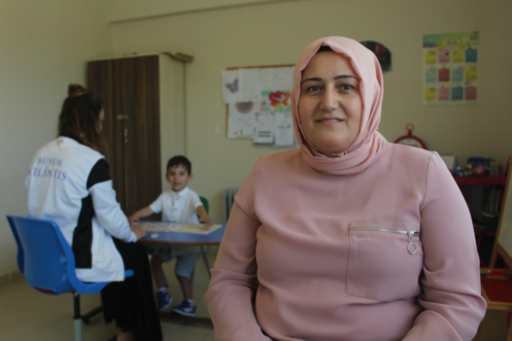 Eğitim alamayan özel çocukların ailelerine önemli uyarılar 