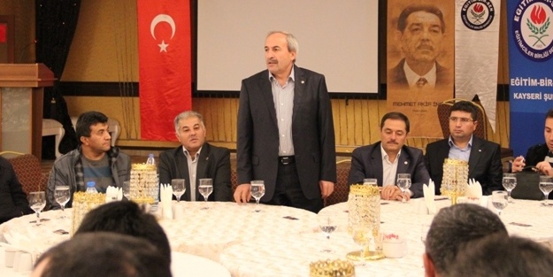 Eğitim-Bir-Sen’de demokrasi şöleni devam ediyor