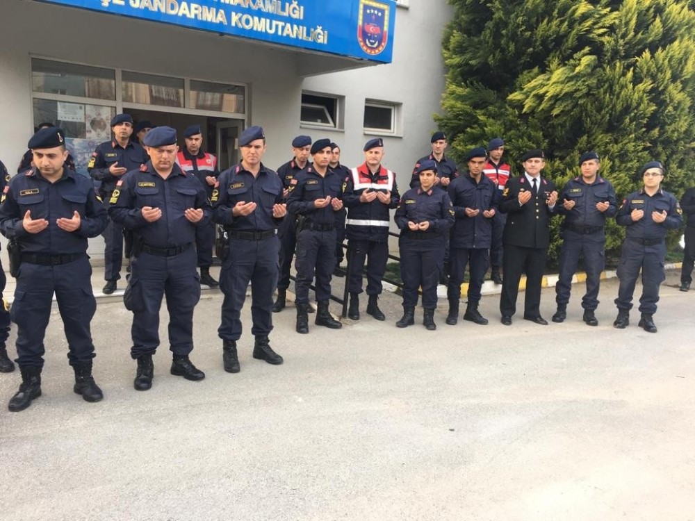 Eğitim Bir-Sen’den Mehmetçiğe destek 