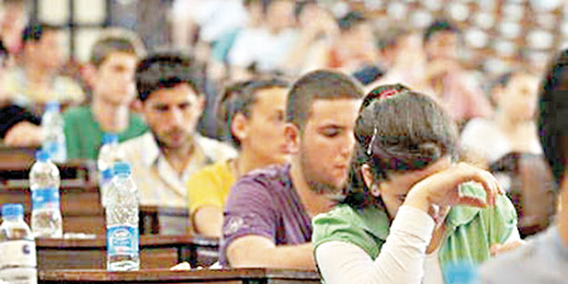 Eğitim Bir Sen’den YÖK’e YKS eleştirisi