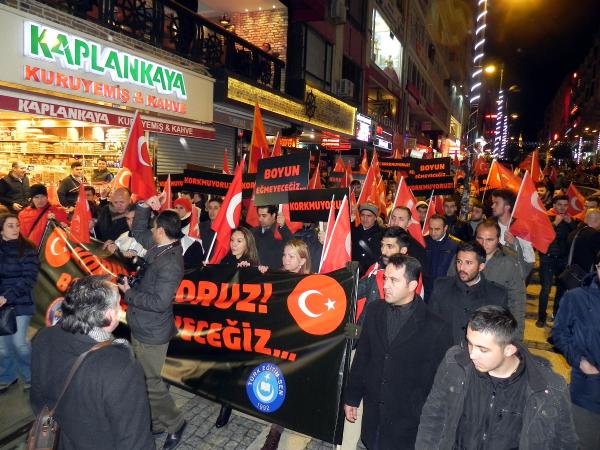 Eğitim sendikaları teröre karşı yürüdü