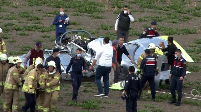 Eğitim uçağı araziye düştü, pilot yaralandı
