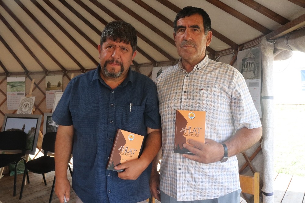 Eğitimci Güven Ayber’in ‘Ahlat Ağzı Sözlüğü’ adlı kitabı çıktı 