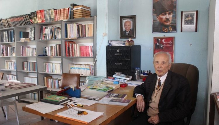 Eğitimci yazar Salim Savcı vefat etti 