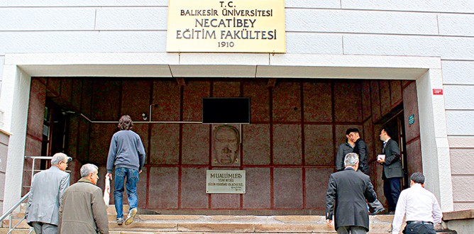 Eğitime 104 yılda 50 binden fazla öğretmen yetiştirdi