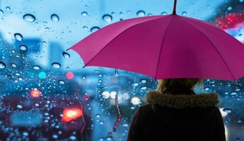 Eğitime Şanlıurfa'da sağanak arası