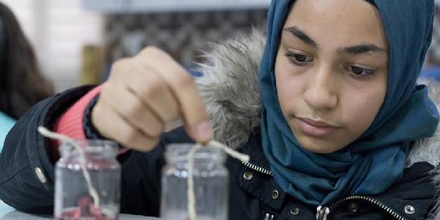 Eğitimin ışığı geleceklerini aydınlatacak