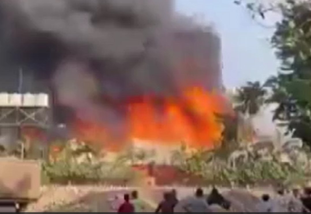 Eğlence merkezinde yangın çıktı! 27 ölü