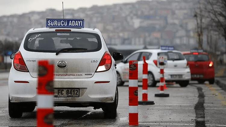 Ehliyet alacaklar dikkat!