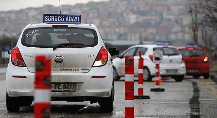 Ehliyet alacaklara önemli duyuru! Sınav sistemi değişiyor.. Ek haklar tanınacak
