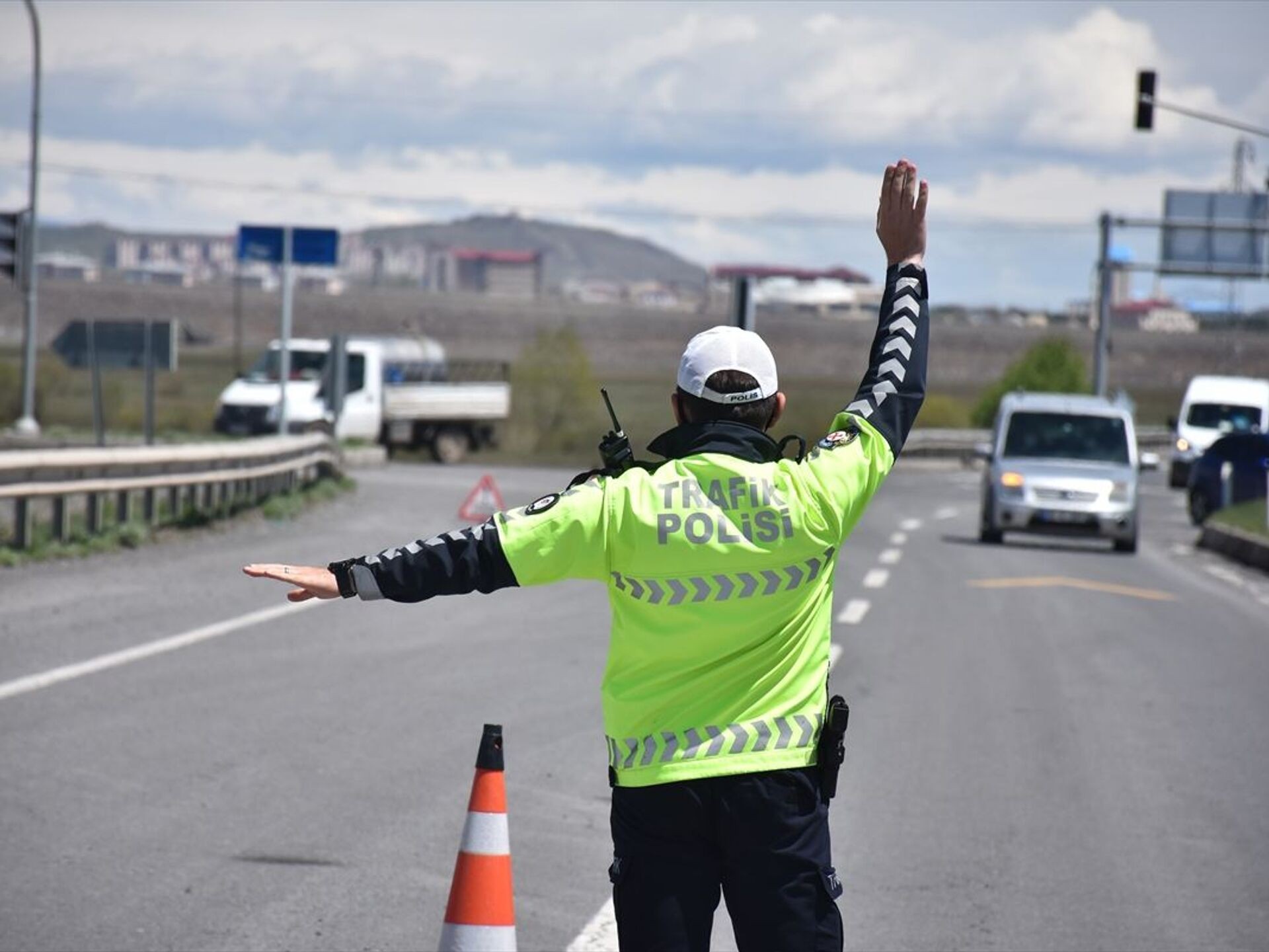 Ehliyet sahiplerine son uyarı! O tarihte sona geriyor! Yaptırmayana 12 bin 978 TL ceza!