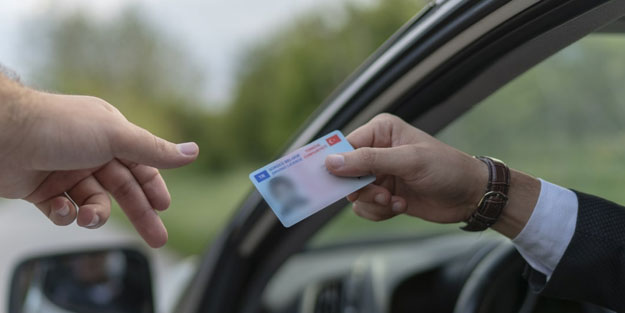 Ehliyet yenileme belgeleri neler? Ehliyet yenilemek nasıl olur?