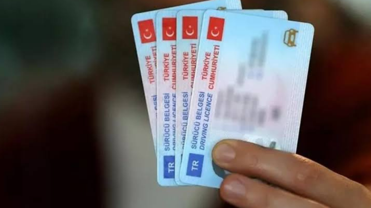 Ehliyet yenileme süresi son kez uzatıldı: İşte o tarih!