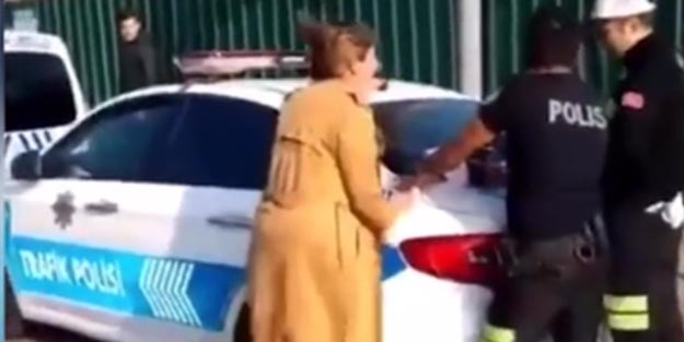 Ehliyetsiz öğretmen, cezayı görünce çığlık attı... Vatandaştan efsane tepki