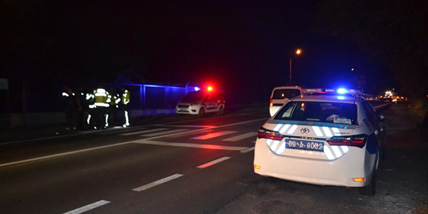 Ehliyetsiz sürücü, genç kızı ağır yaraladı