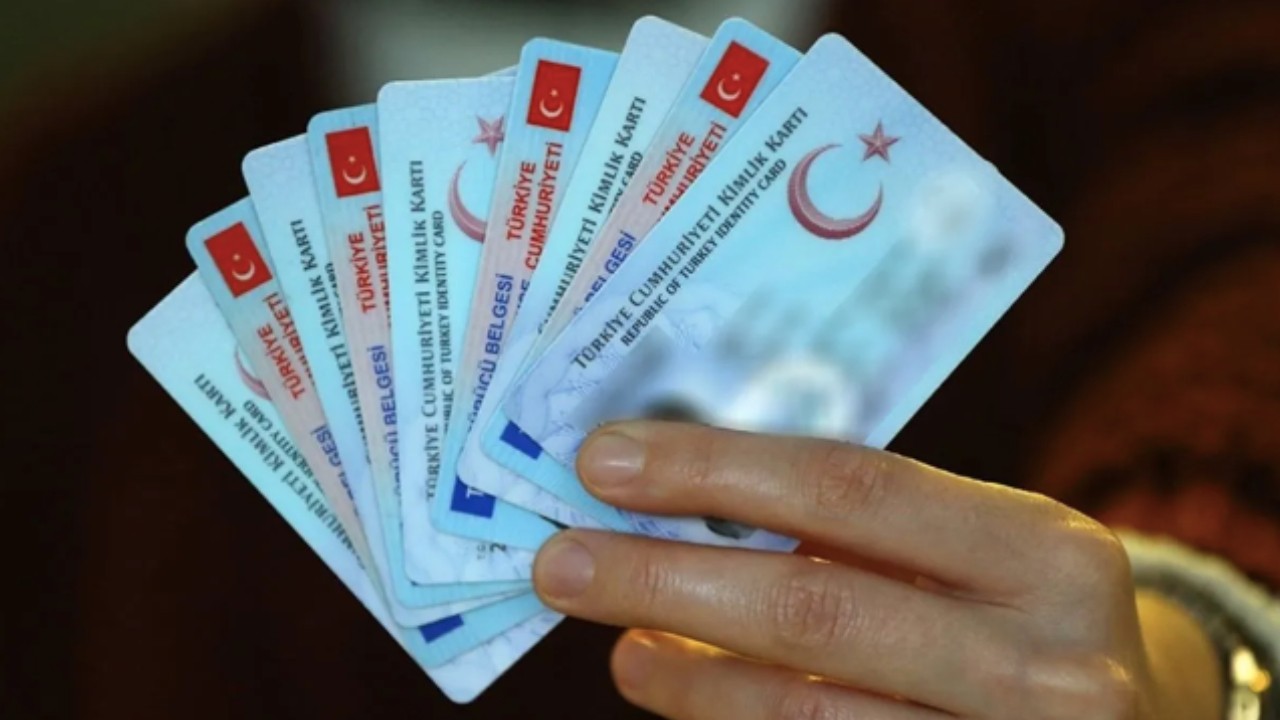 Ehliyette yaş sınırı düşürüldü: Artık o yaştakiler de ehliyet alabilecek!