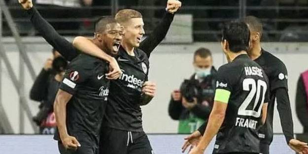 Eintracht Frankfurt, Olympiakos'u gole boğdu