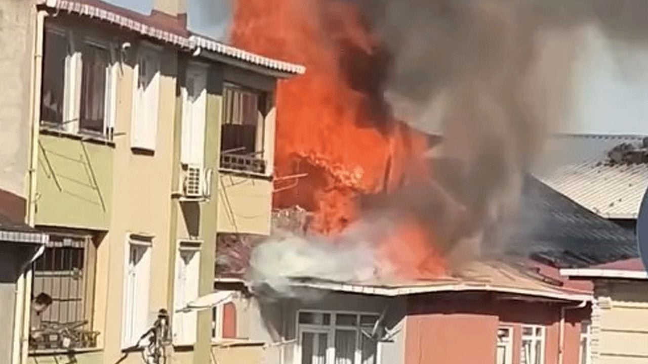 Ekipler 1 saatte kontrol altına aldı: Sultanbeyli’de korkutan yangın