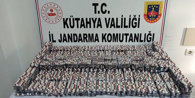 Ekipler ihbar üzerine harekete geçti! Yolcu otobüsünde ele geçirilenler şoke etti