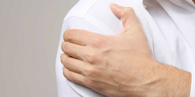 Eklem ağrılarına dikkat! Omuz yırtıkları hareket özgürlüğümüzü kısıtlamasın! Omuzda yırtık belirtileri